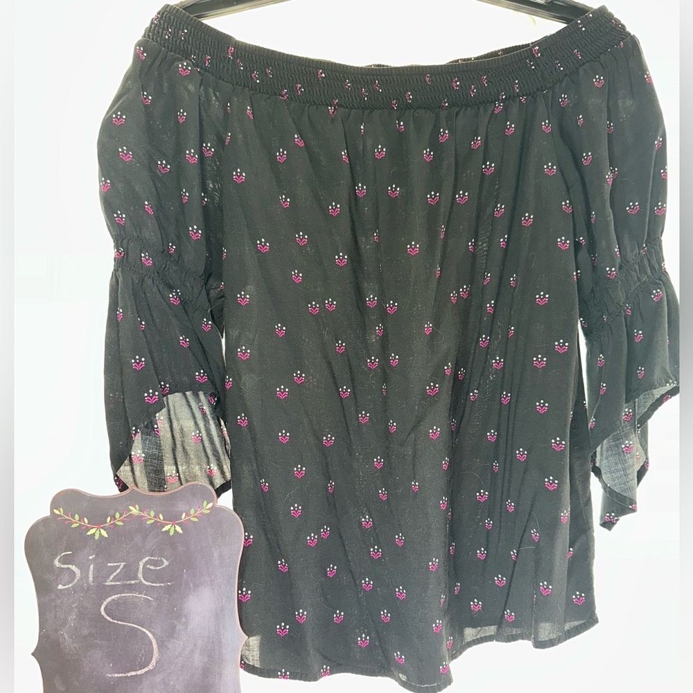 Express off the shoulder 3/4 sleeves size small black with design